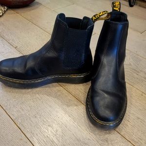 Doc Marten Dorrian Chelsea Boots